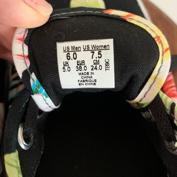 Vans Hawaiian Authentic Shoes - Picture 5 of 5